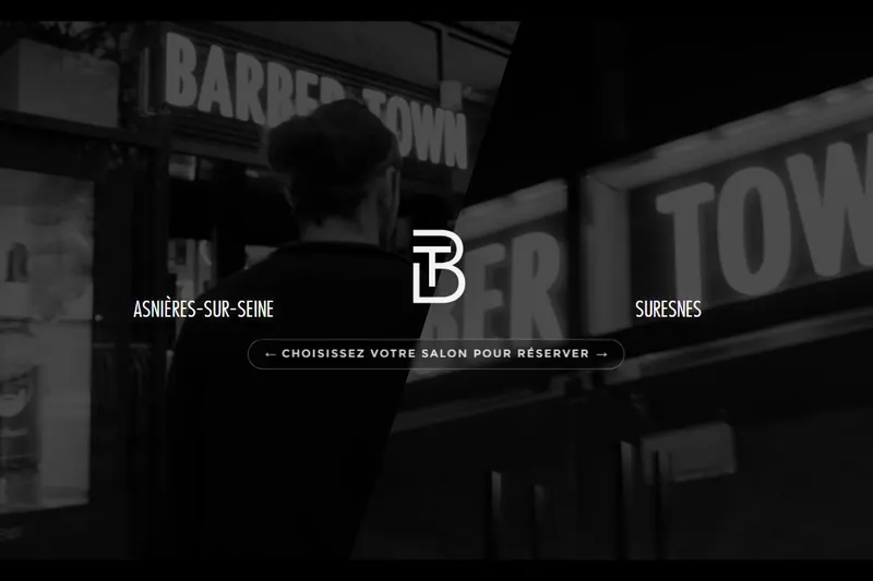 Page d'accueil du site Barber Town : photo noir et blanc devant la devanture du salon, monogramme au centre, et le choix entre les deux adresses (Asnières-sur-Seine, Suresnes) pour réserver.